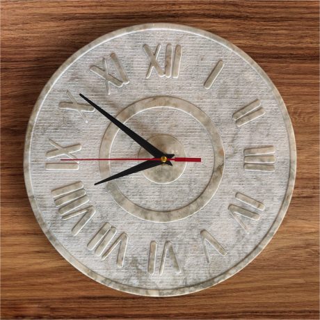 Orologio in Marmo Rotondo con numeri romani in rilievo
